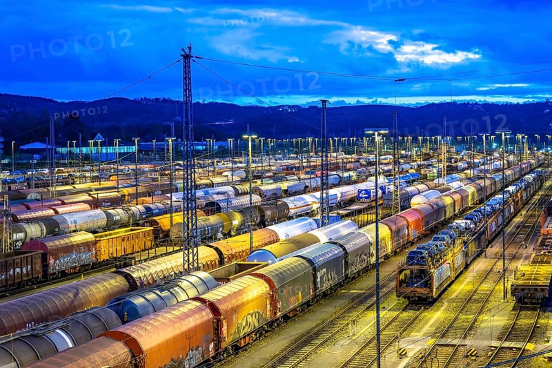 The Hagen-Vorhalle marshalling yard, one of the 9 largest in Germany, is located on the Wuppertal-Dortmund railway line and has 40 directional tracks on which goods trains are assembled, in the evening, North Rhine-Westphalia, Germany, Europe