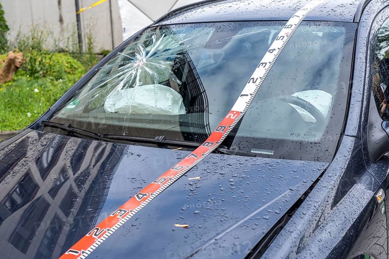 DFollow-up, fatal, accident involving a car and a cyclist, at the North Rhine-Westphalia police, accident investigation by specialised accident teams, traffic accident teams, of the Cologne police, North Rhine-Westphalia, Germany, Europe
