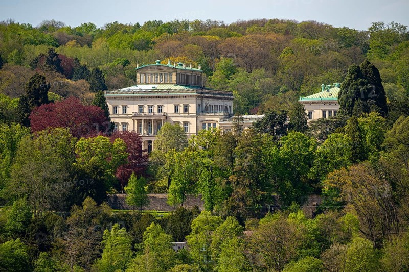 Villa Hügel, home of the Krupp industrial family, now the Alfried Krupp von Bohlen und Halbach Foundation, museum, Hügelpark, Essen, North Rhine-Westphalia, Germany, Europe