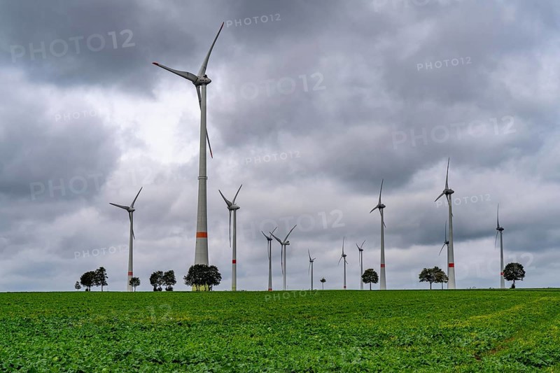 Wind farm east of Paderborn, on the B64 federal highway, North Rhine-Westphalia, Germany, Europe