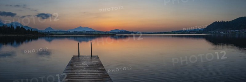 Sunset, Hopfensee, Hopfen am See, near Füssen, Ostallgäu, Allgäu, Bavaria, Germany, Europe