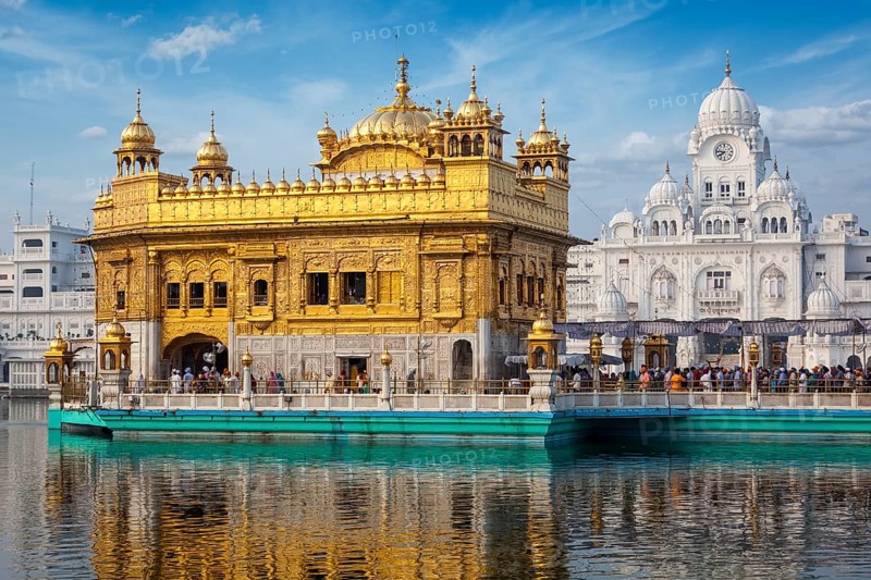 Sikh gurdwara Golden Temple (Harmandir Sahib) . Holy place of Sikihism. Amritsar, Punjab, India, Asia