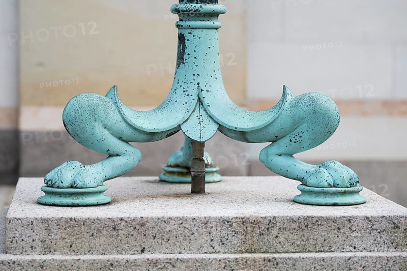 Animal-like feet of a lamp, building detail Hirschsprung Collection or Den Hirschsprungske Samling, Museum of Fine Arts, with Danish art from the 19th and 20th centuries, architect Hermann Baagøe Storck, Stockholmsgade, Østre Anlæg Park, Copenhagen, Denmark, Europe