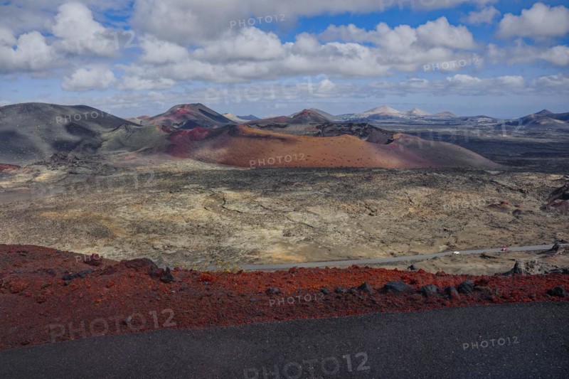 Volcanic landscape of the Fire Mountains, Montañas del Fuego, Timanfaya National Park, Lanzarote, Canary Islands, Canary Islands, Spain, Europe