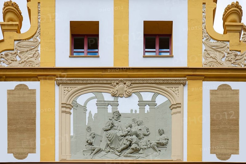 Relief with teacher and pupils on the façade of the Luitpold Primary School, built in 1901 in Art Nouveau style, Memmelsdorfer Str. 7A, Bamberg, Upper Franconia, Bavaria, Germany, Europe