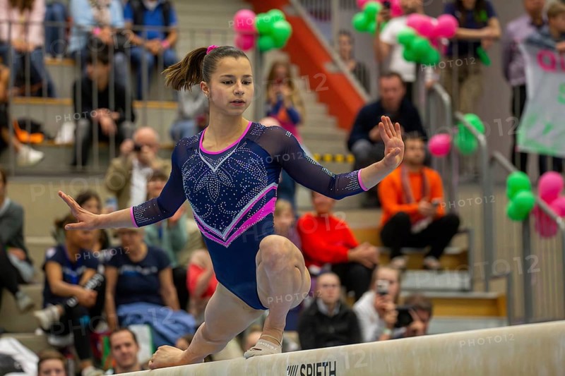 German Gymnastics League (Bundesliga) for woman, 1st competition day 2025 in Mannheim***Janoah Müller (TG Mannheim) on the balance beam