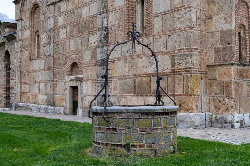 Fountain at the Gracanica Monastery, Gracanica, Amselfeld, Kosovo, Europe
