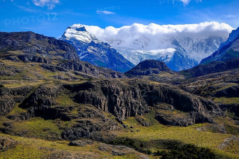 El Chaltén, Patagonia, Argentina, El Chaltén with a view of the Fitz Roy massif. El Chaltén offers the most direct access to the mountain massifs of Cerro Torre and Fitz Roy. The trekking resort is located 222 kilometres north of El Calafate, on the border with Chile, South America