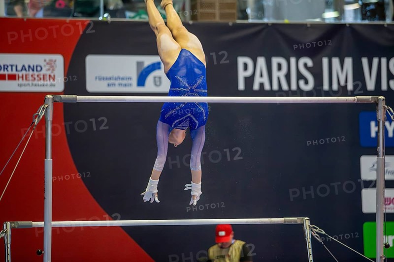 Olympic qualification in apparatus gymnastics in Rüsselsheim Picture: Lea Quaas on the uneven bars