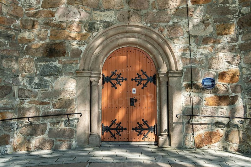 Entrance portal with wrought-iron fittings, Skedsmo Pilgrim Church, Skedsmokorset, Norway, Europe