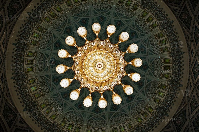 Ceiling light in the men's prayer room, interior view, in the Sultan Qabus Grand Mosque, Muscat, Muscat Province, Oman, Asia