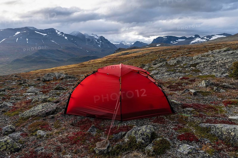 Tent in mountain landscape, Sarek National Park, World Heritage Laponia, Norrbotten, Lapland, Sweden, Sweden, Scandinavia, Europe