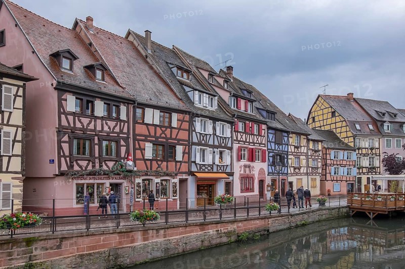 Petite Venise, Little Venice, half-timbered houses on the banks of the Lauch, old town of Colmar, Haut-Rhin department, Alsace, France, Europe