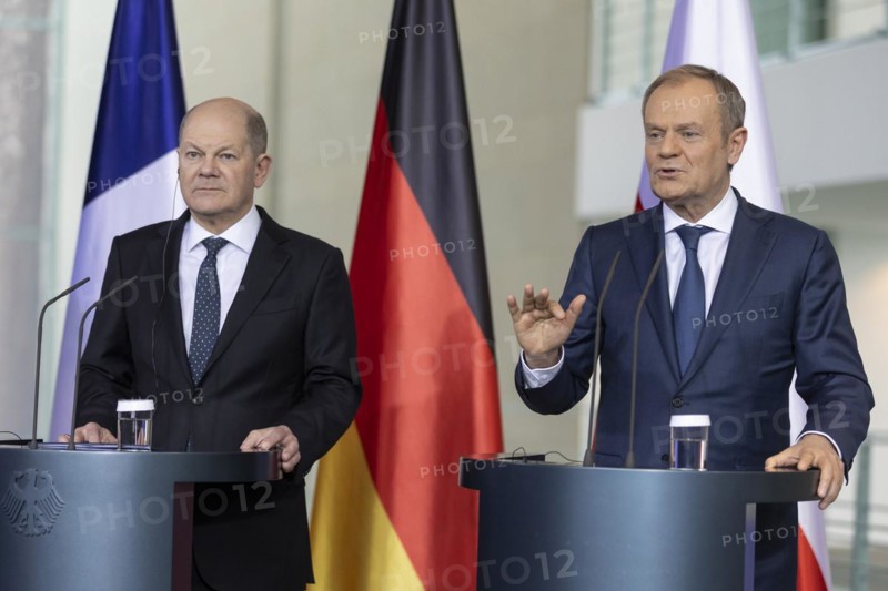 Olaf Scholz (SPD), Federal Chancellor, Donald Tusk, Prime Minister of Poland, at a press conference at the Federal Chancellery in Berlin, 15 March 2024