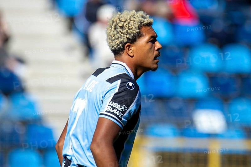 Football 3rd division, season 2024/25, matchday 8: Waldhof Mannheim vs Rot-Weiß Essen. Picture: Samuel Abifade (17, Mannheim)