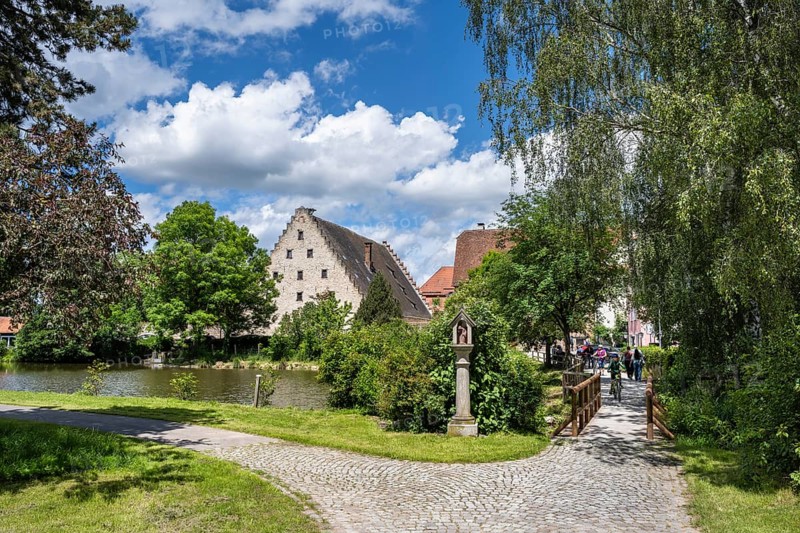 Heiligkreuztal Monastery, park grounds of the former Cistercian monastery, now a conference venue and catering establishment, Biberach district, Upper Swabia, Baden-Württemberg, Germany, Europe