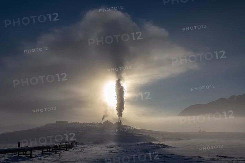 Oil production in the Arctic, oil pumping station on the Trans Alaska Pipeline in winter, Brooks Range, North Slope, Alaska, USA, North America