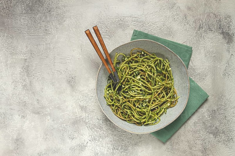 Spaghetti with pesto sauce, homemade, no people