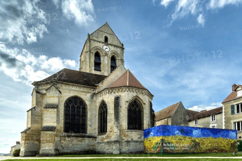 Auvers-sur-Oise. Notre-Dame-de-l'Assomption church painted by Vincent Van Gogh. Val-d'Oise department. Ile-de-France. France. Europe