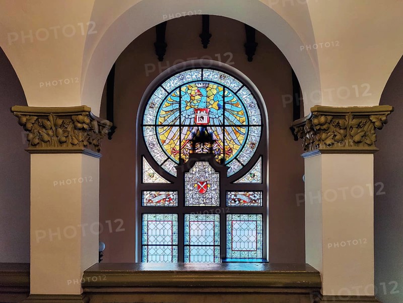 Stained glass window in the main staircase with the town coat of arms by Ferdinand Müller in Quedlinburg Town Hall, Saxony-Anhalt, Germany, Europe