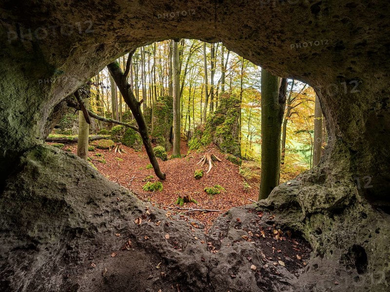The witches' gate, rock gate in autumn, Betzenstein, Upper Franconia, Franconian Switzerland, Bavaria, Germany, Europe