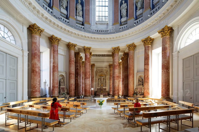 Round building with (50 metre) high dome on 40 columns and statues of the twelve apostles, Parish Church of St. Elisabeth, Classicism, completed 1903, Jacobsplatz, Sebald Old Town, Nuremberg, Middle Franconia, Franconia, Bavaria, Germany, Europe