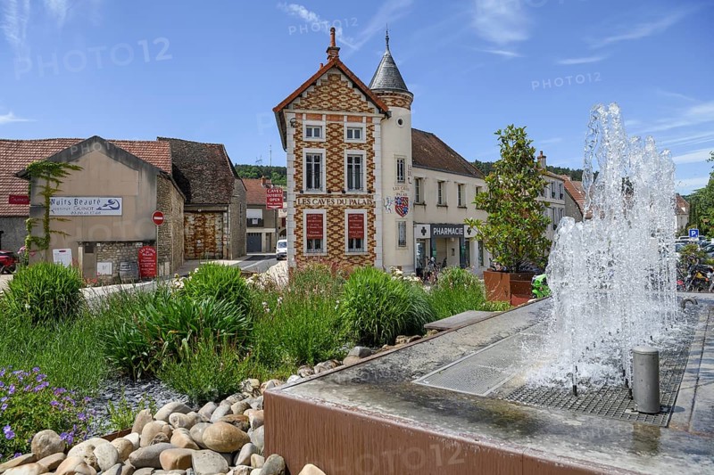 Les Caves du Palais Winery, Nuits-Saint-Georges, Département Côte-d'Or, Burgundy, France, Europe