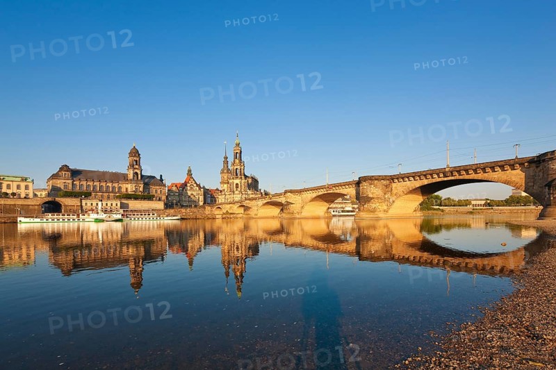 DEU Saxony Dresden Dresden Silhouette