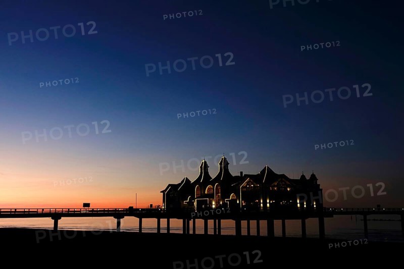 Sellin pier, evening mood, Rügen, Mecklenburg-Western Pomerania, Germany, Europe