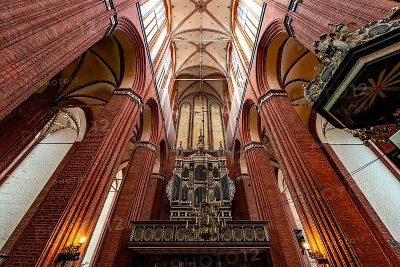 Interior and organ of St Nicholas' Church in the Hanseatic city of Wismar, Mecklenburg-Western Pomerania, Germany, Europe