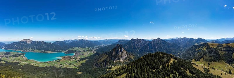 Drone shot, view from the summit of the Bleckwand to the Wolfgangsee, Osterhorngruppe, Salzkammergut, Land Salzburg, Austria, Europe