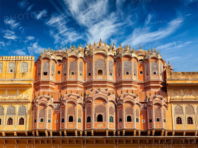 Famous Rajasthan Indian tourist landmark, Hawa Mahal palace (Palace of the Winds), Jaipur, Rajasthan, India, Asia