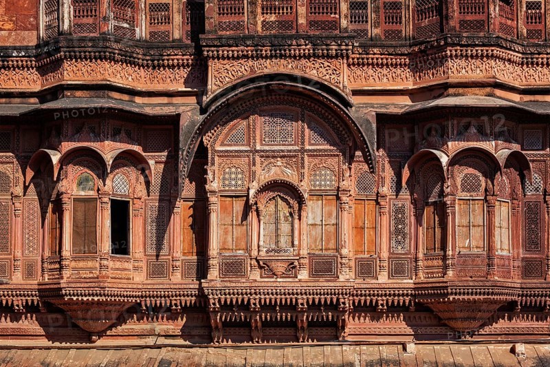 Decorated carved windows in Mehrangarh fort. Jodhpur, Rajasthan, India, Asia