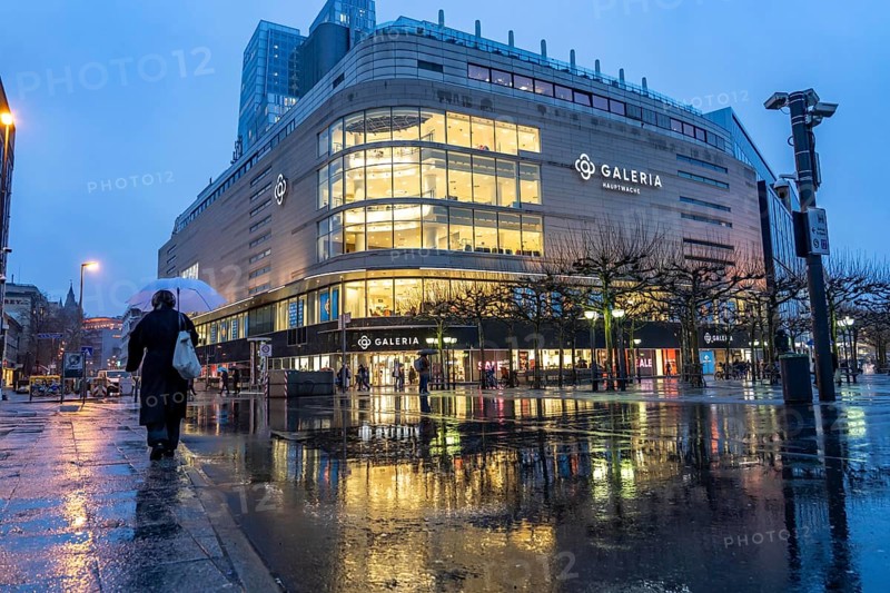 Galeria department stores' at the Hauptwache, on Große Eschenheimer Straße and pedestrian zone Zeil, Frankfurt am Main, Hesse, Germany, Europe
