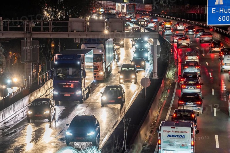 Evening traffic jam on the A40 motorway, Essen-Huttrop junction, traffic jam in both directions, North Rhine-Westphalia, Germany, Europe