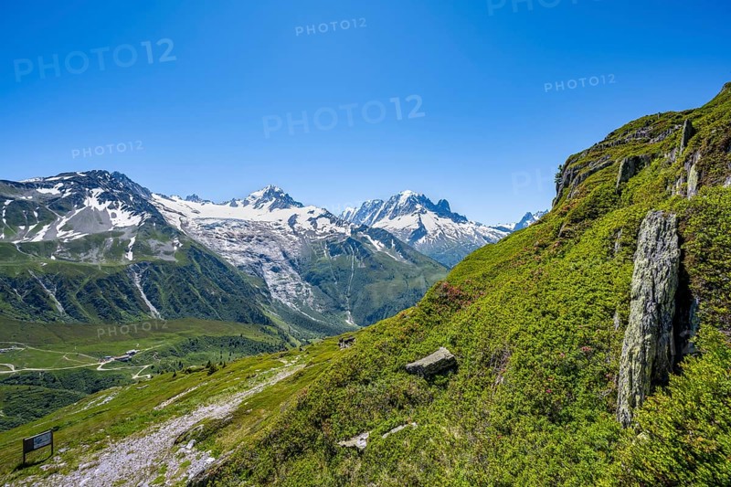Mountain panorama with glaciated mountain peaks, Aiguille Verte and Glacier du Tour, hike to Aiguillette des Posettes, Chamonix, Haute-Savoie, France, Europe