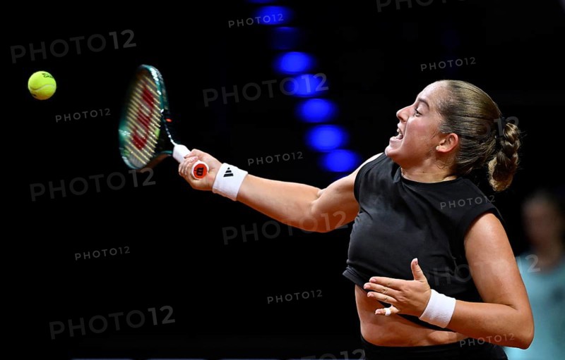Jelena Ostapenko LAT Action Tennis Women Porsche Cup, Grand Prix, GP, Stuttgart 2025, Porsche-Arena, Stuttgart, Baden-Württemberg, Germany, Europe