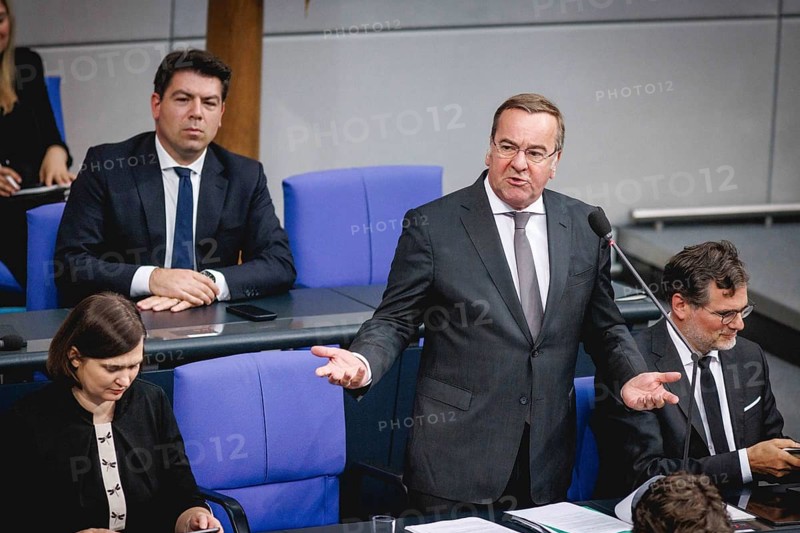 Boris Pistorius, Federal Minister of Defence, during government questioning in the Bundestag in Berlin, 05.06.2024