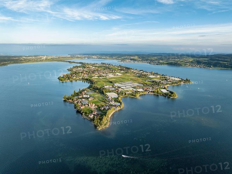 Aerial view, of the north-western tip of the island of Reichenau in Lake Constance, with the district of Niederzell and the columned basilica of St Peter and Paul, with Windegg Castle on the shore, district of Constance, Baden-Württemberg, Germany, Europe
