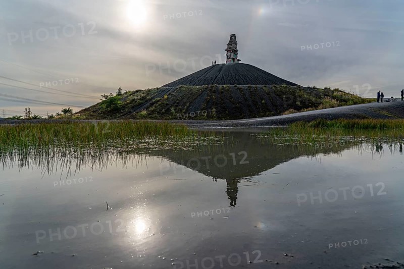 Rheinelbe spoil tip in Gelsenkirchen, 100 metre high spoil tip, landscape park, with the sculpture Himmelsleiter, made from concrete parts of the former Rheinelbe colliery, Gelsenkirchen, North Rhine-Westphalia, Germany, Europe