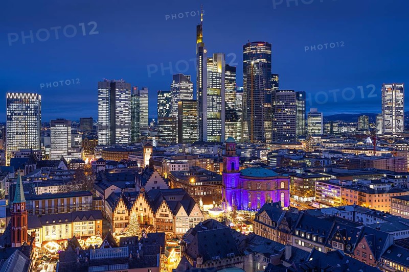 St Paul's Church in Frankfurt am Main will be illuminated in blue in the middle of the Christmas market on 10 December 2024, International Human Rights Day. This commemorates the declaration of the UN Human Rights Charter of 10 December 1948. Frankfurt am Main, Römerberg, Hesse, Germany, Europe