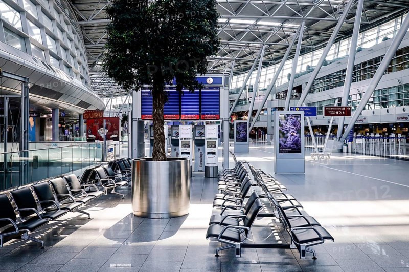 Deserted departure hall at Düsseldorf Airport in times of the corona pandemic, Düsseldorf, North Rhine-Westphalia, Germany, Europe