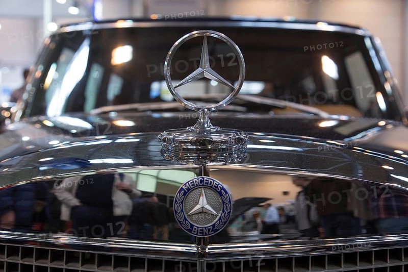 Essen.27.03.14 JE, Mercedes star on a Mercedes Benz 600. Techno Classica is the trade fair for vintage, classic and prestige cars, motorsport, motorbikes, spare parts and restoration, Essen, 27.03.2014., Essen, North Rhine-Westphalia, Germany, Europe