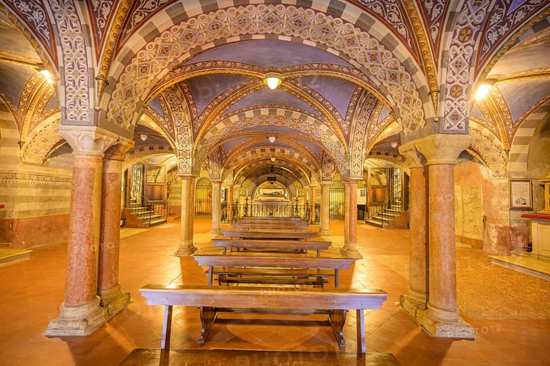 View of the altar of St Omobona in the crypt, Cathedral of Santa Maria Assunta, Cremona, Province of Cremona, Italy, Europe
