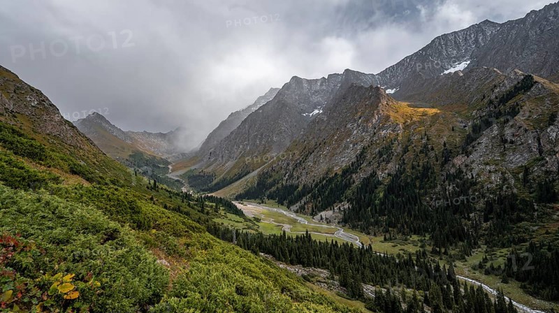 Green mountain valley with river and steep mountain peaks, Chong Kyzyl Suu Valley, Terskey Ala Too, Tien-Shan Mountains, Kyrgyzstan, Asia