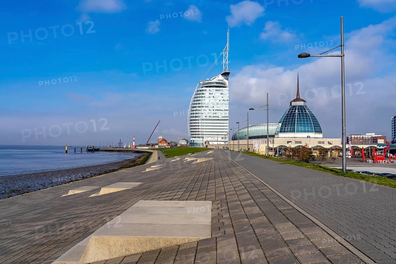 Skyline of Bremerhaven, Atlantic Sail City Hotel skyscraper, Klimahaus, harbour worlds, Weser dyke, Bremen, Germany, Europe