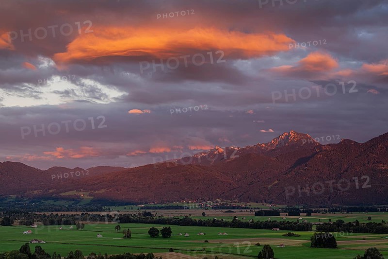 Evening mood, cloudy mood over mountain landscape, Loisach-Lake Kochel moor, behind Benediktenwand, Bavaria, Germany, Europe