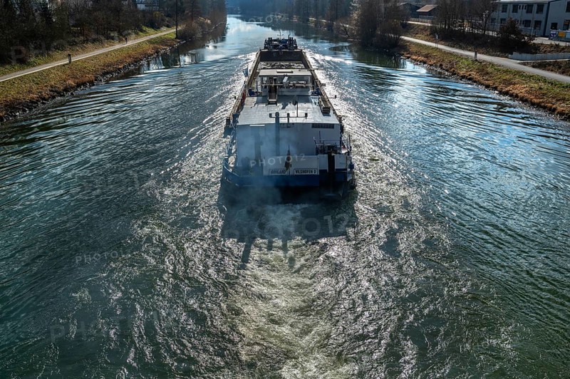 Cargo ship on the Main-Danube Canal, Möhrendorf, Bavaria, Germany, Europe