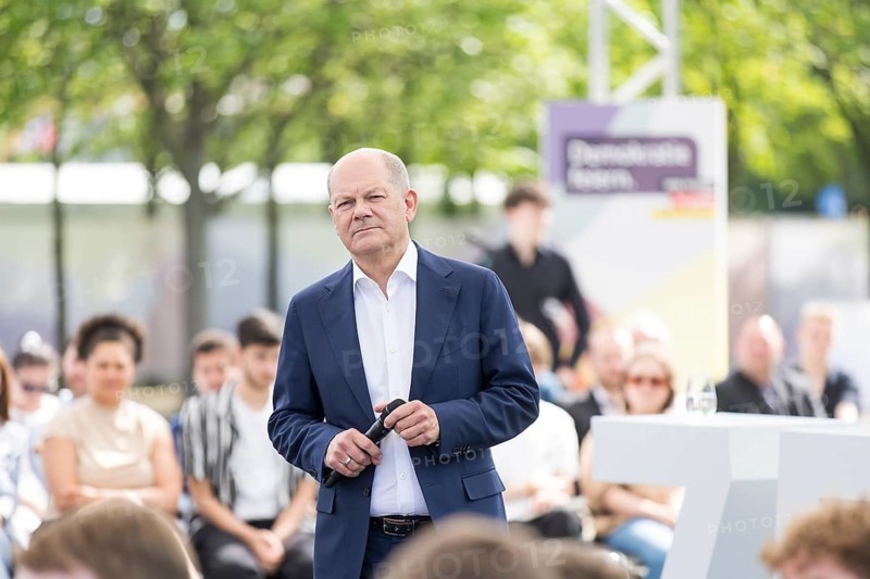 Olaf Scholz (Federal Chancellor, SPD) at the Germany Dialogue on the topic Together for Democracy in the dialogue forum at Celebrating Democracy. / The Basic Law turns 75, together it will be a celebration, Berlin, 24.05.2024