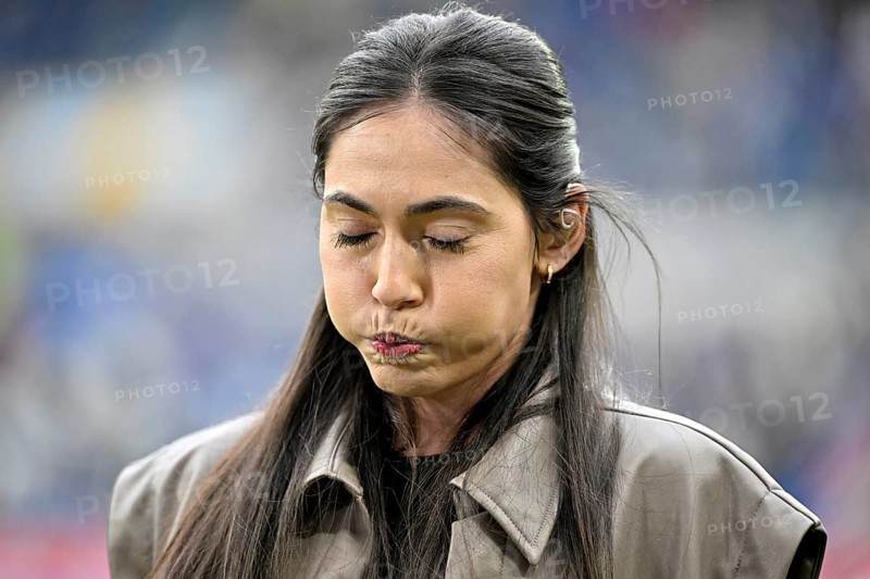 DAZN sports presenter Ann-Sophie Kimmel portrait, blows cheeks open, pressure, stress, tension, PreZero Arena, Sinsheim, Baden-Württemberg, Germany, Europe